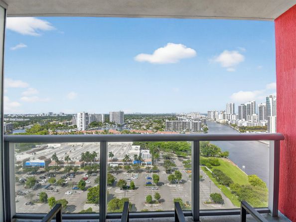 2602 E Hallandale Beach Boulevard R2210, Hallandale Beach FL 33009