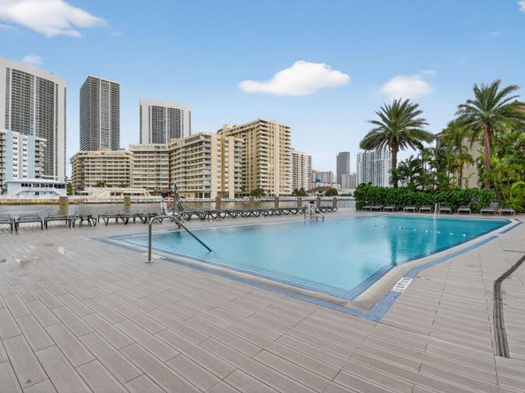 2602 E Hallandale Beach Boulevard R2210, Hallandale Beach FL 33009