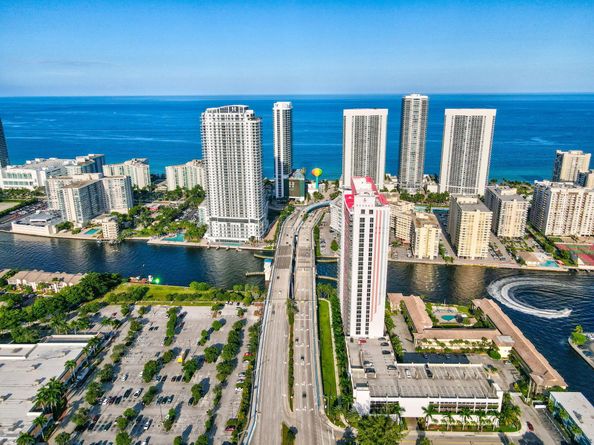 2602 E Hallandale Beach Boulevard R2210, Hallandale Beach FL 33009
