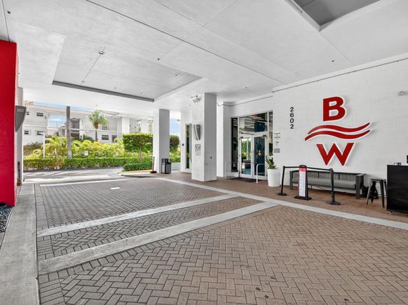 2602 E Hallandale Beach Boulevard R2210, Hallandale Beach FL 33009
