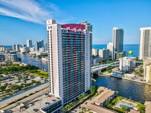 2602 E Hallandale Beach Boulevard R2210, Hallandale Beach FL 33009