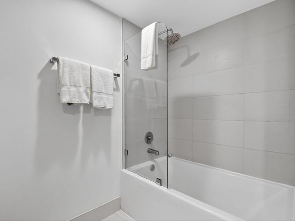 2602 E Hallandale Beach Boulevard R2210, Hallandale Beach FL 33009