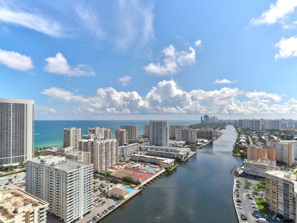 2602 E Hallandale Beach Boulevard R2210, Hallandale Beach FL 33009