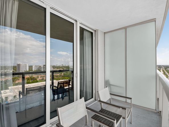 2602 E Hallandale Beach Boulevard R2210, Hallandale Beach FL 33009