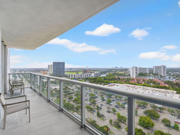 2602 E Hallandale Beach Boulevard R2210, Hallandale Beach FL 33009
