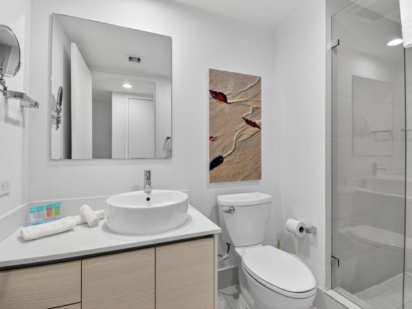 2602 E Hallandale Beach Boulevard R2210, Hallandale Beach FL 33009