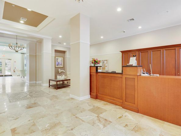 720 S Sapodilla Avenue 208, West Palm Beach FL 33401