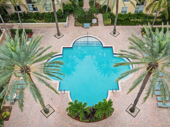 720 S Sapodilla Avenue 208, West Palm Beach FL 33401