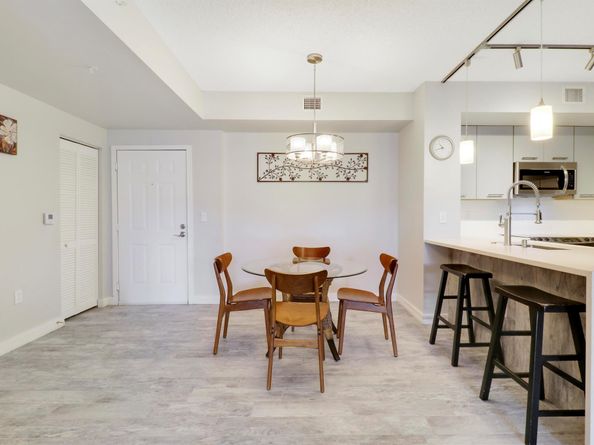 720 S Sapodilla Avenue 208, West Palm Beach FL 33401