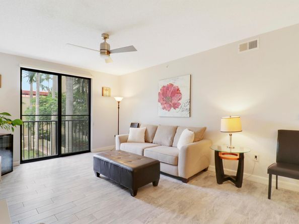 720 S Sapodilla Avenue 208, West Palm Beach FL 33401