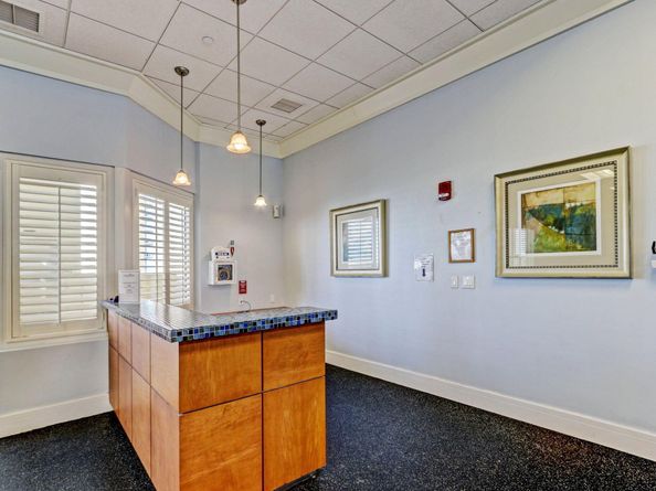 2640 Lake Shore Drive 1710, Riviera Beach FL 33404