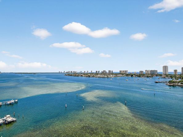 2640 Lake Shore Drive 1710, Riviera Beach FL 33404