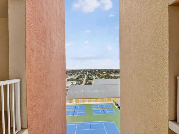 2640 Lake Shore Drive 1710, Riviera Beach FL 33404