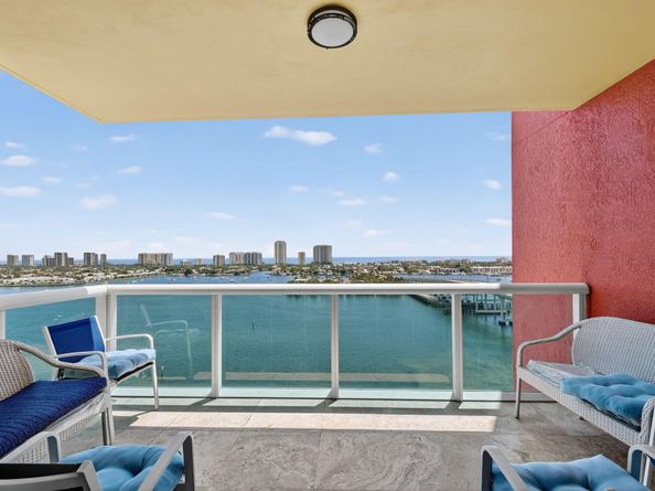 2640 Lake Shore Drive 1710, Riviera Beach FL 33404
