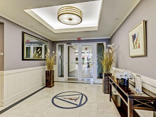2640 Lake Shore Drive 1710, Riviera Beach FL 33404