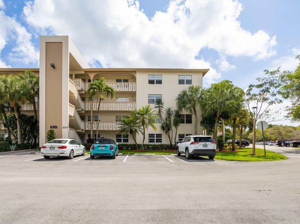 2301 Lucaya Ln 04, Coconut Creek FL 33066