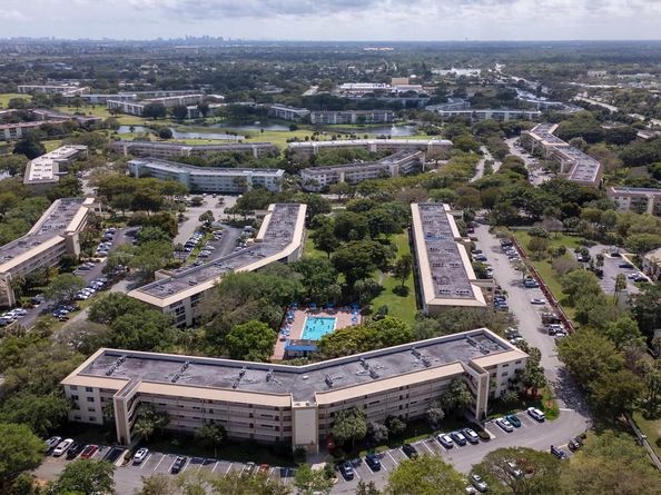 2301 Lucaya Ln 04, Coconut Creek FL 33066