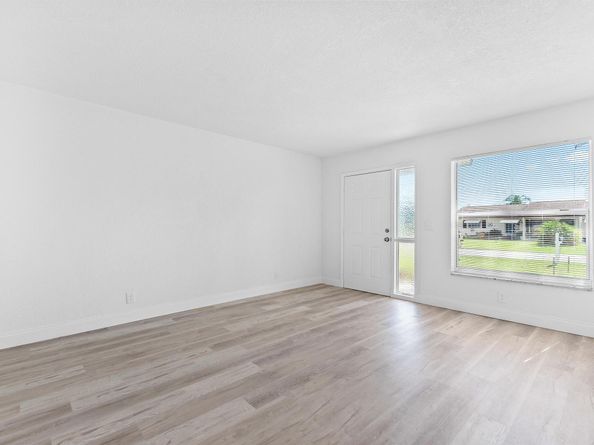 308 Stillwater Drive, Jupiter FL 33458