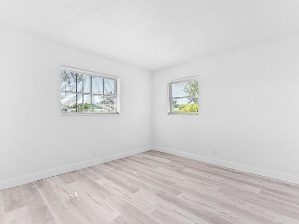 308 Stillwater Drive, Jupiter FL 33458