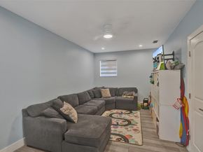 3991 N 41st Ct, Hollywood FL 33021