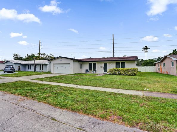 3991 N 41st Ct, Hollywood FL 33021