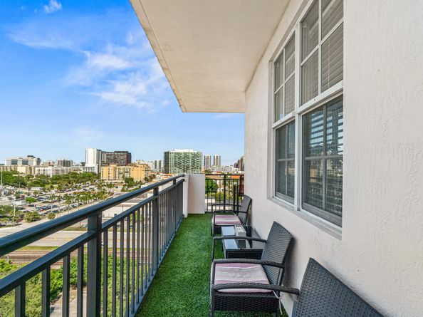 616 Clearwater Park Road 1402, West Palm Beach FL 33401