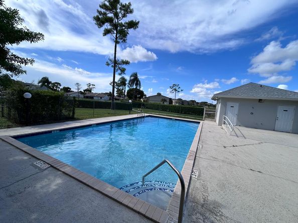 1871 Abbey Road 19a, West Palm Beach FL 33415