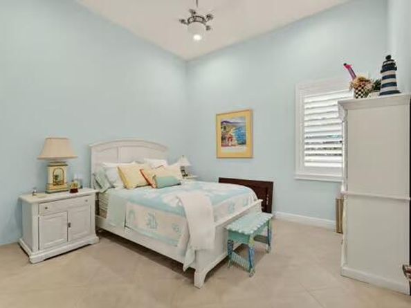 802 Floret Drive, Palm Beach Gardens FL 33410