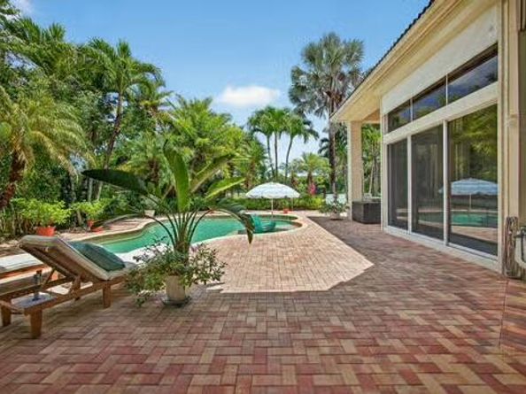 802 Floret Drive, Palm Beach Gardens FL 33410