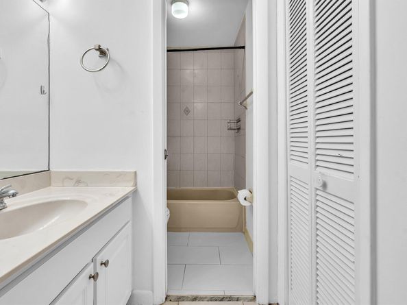 10830 SW 72nd Street 15, Miami FL 33173