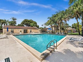10830 SW 72nd Street 15, Miami FL 33173