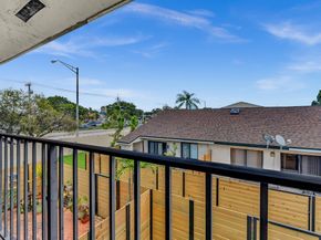 10830 SW 72nd Street 15, Miami FL 33173