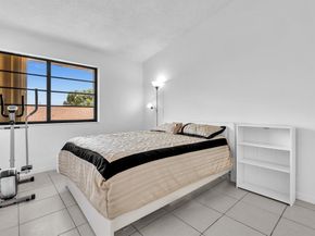 10830 SW 72nd Street 15, Miami FL 33173