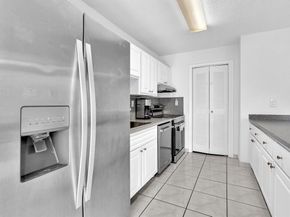 10830 SW 72nd Street 15, Miami FL 33173