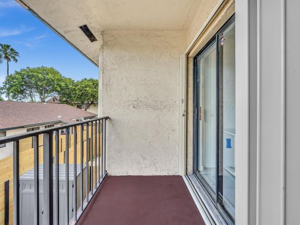 10830 SW 72nd Street 15, Miami FL 33173