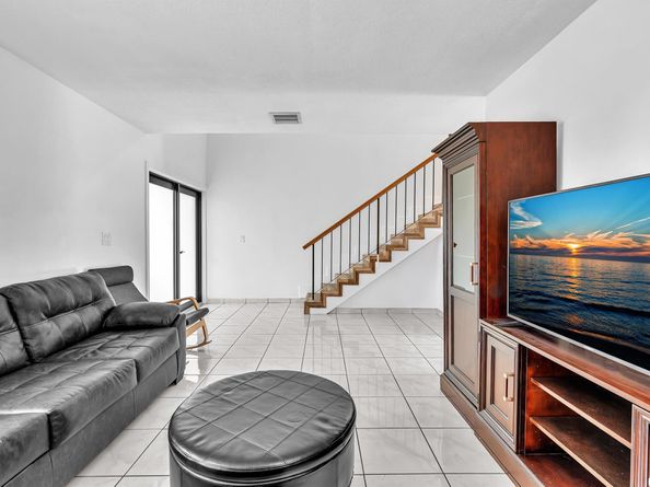 10830 SW 72nd Street 15, Miami FL 33173