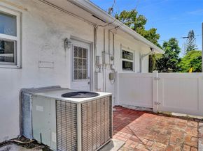 1410 SE 12th Ave, Deerfield Beach FL 33441