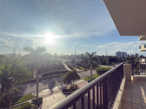 Undisclosed Address #FX-10519003, Juno Beach FL 33408