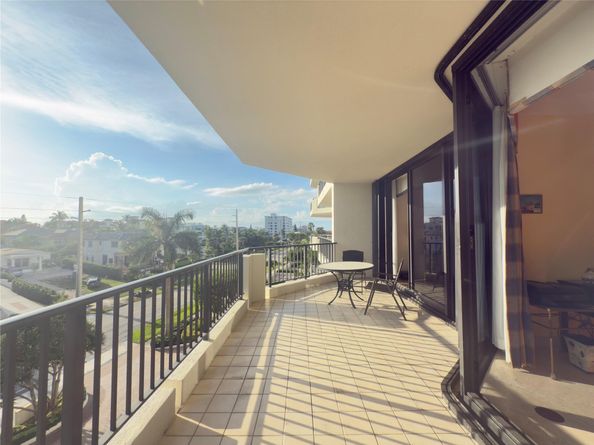 Undisclosed Address #FX-10519003, Juno Beach FL 33408