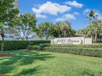 2121 N Ocean Boulevard