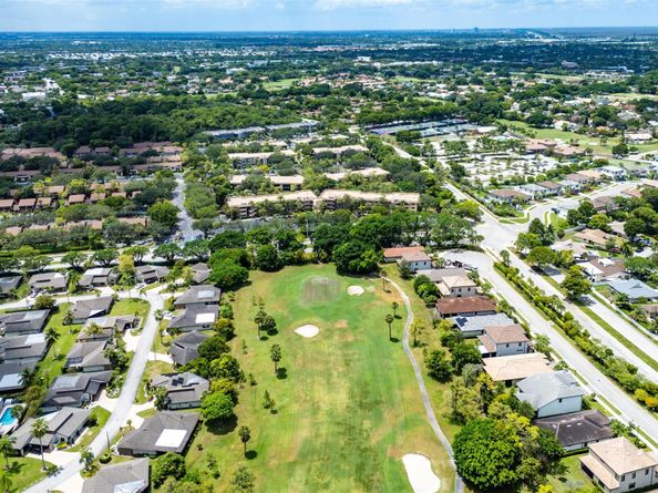7735 NW 79th Ave 111, Tamarac FL 33321