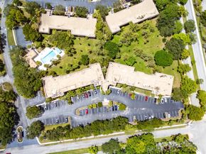 7735 NW 79th Ave 111, Tamarac FL 33321