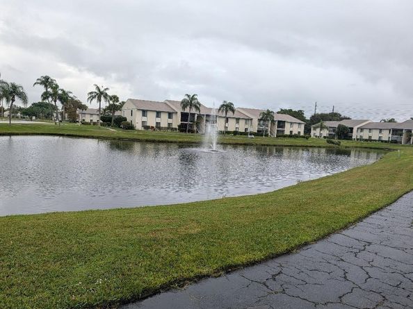 1118 Green Pine Blvd B1, West Palm Beach FL 33409