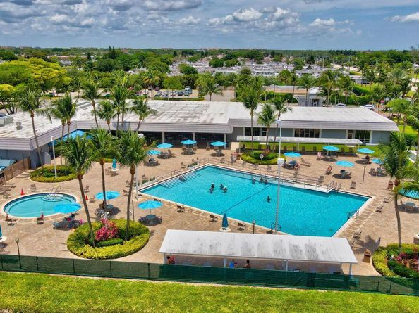 93 Normandy B, Delray Beach FL 33484