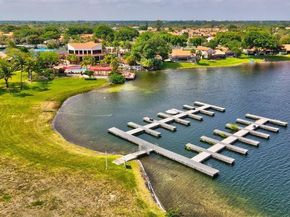 65 Centennial Ct 65, Deerfield Beach FL 33442