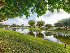 65 Centennial Ct 65, Deerfield Beach FL 33442