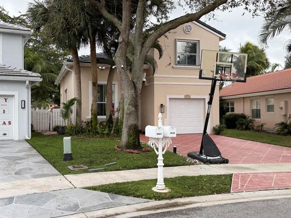 5655 La Quinta Court, Lake Worth FL 33463