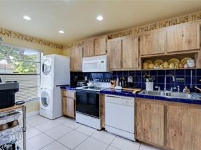 1225 NW 98th Ter 144, Pembroke Pines FL 33024