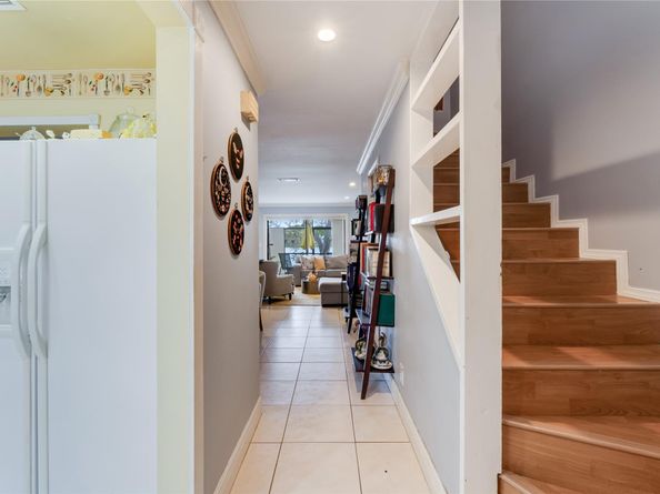 1225 NW 98th Ter 144, Pembroke Pines FL 33024