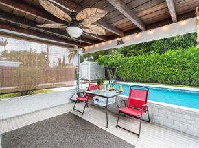 301 Se 10th Court, Deerfield Beach FL 33441